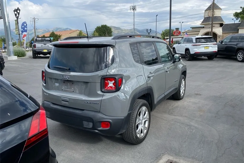 2022 Jeep Renegade Limited photo 1