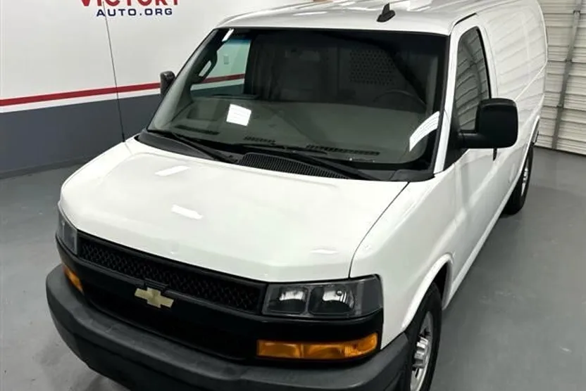 2019 Chevrolet Express 2500 Cargo photo 1