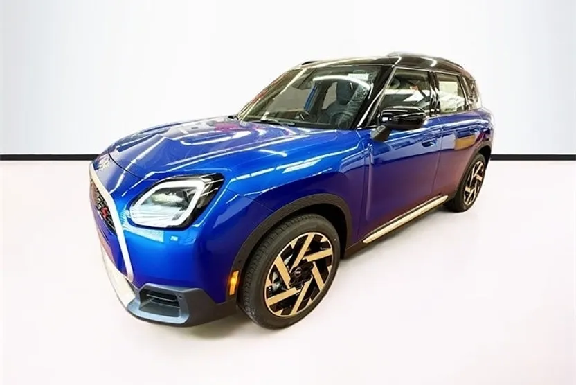 2025 Mini Countryman ALL4 Signature photo 1