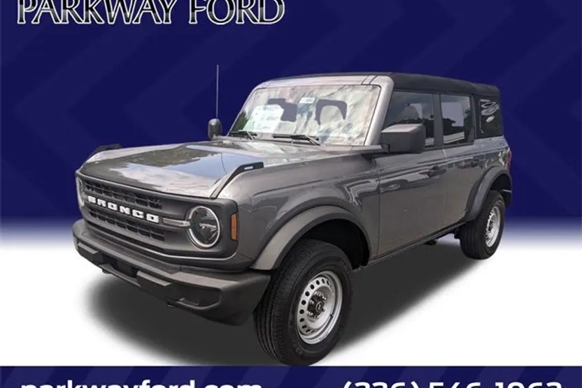 2025 Ford Bronco Base photo 1