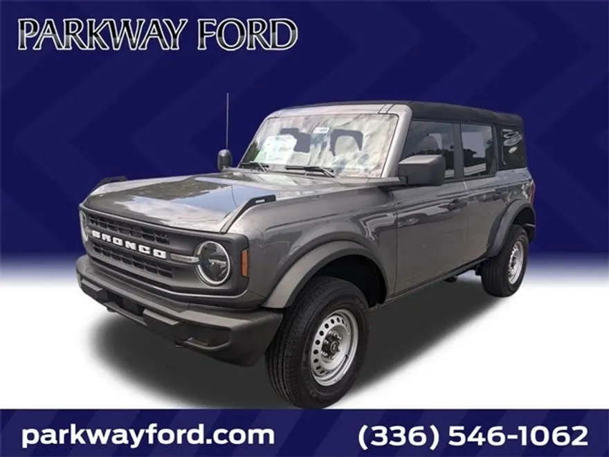 2025 Ford Bronco Base photo 1
