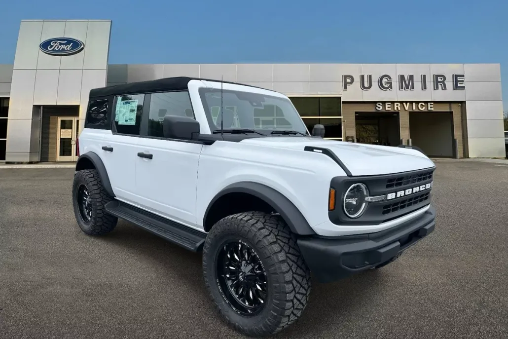 2025 Ford Bronco Base photo 1