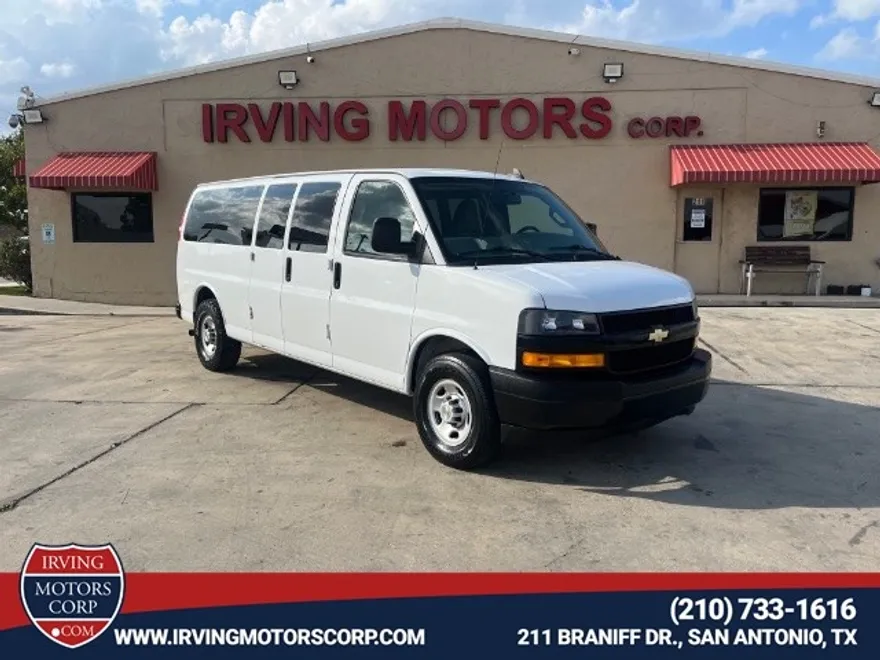 2020 Chevrolet Express Passenger LS photo 1