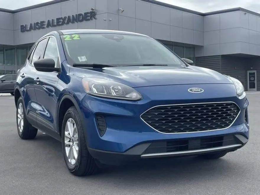 2022 Ford Escape SE photo 1