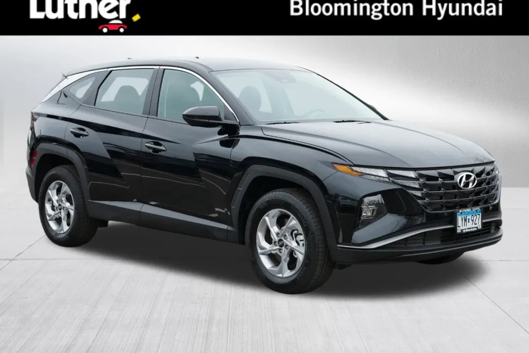 2024 Hyundai Tucson SE photo 1