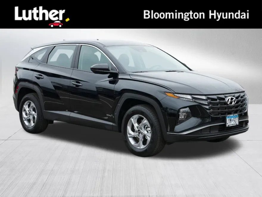 2024 Hyundai Tucson SE photo 1