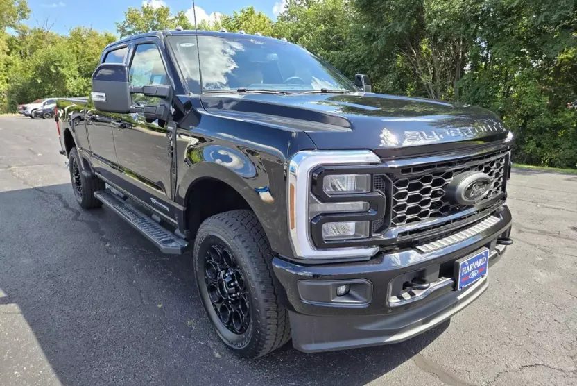 2026 Ford F-350 Lariat photo 1