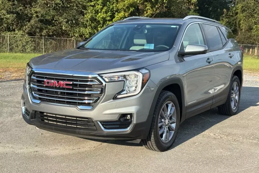 2024 Gmc Terrain SLT photo 1