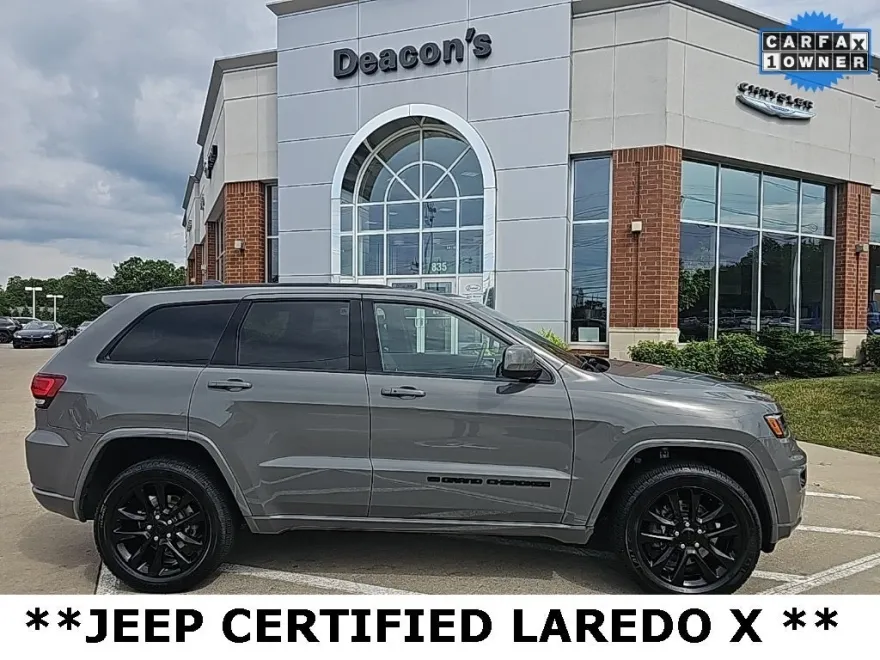 2022 Jeep Cherokee Laredo photo 1