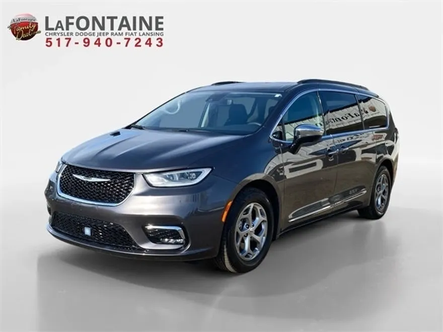 2023 Chrysler Pacifica Limited photo 1