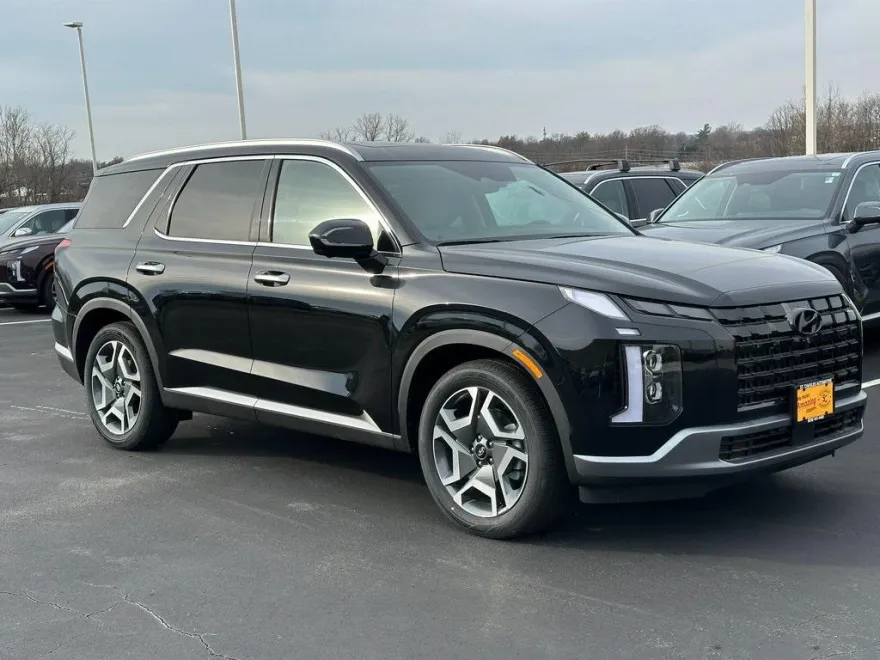 2025 Hyundai Palisade SEL photo 1