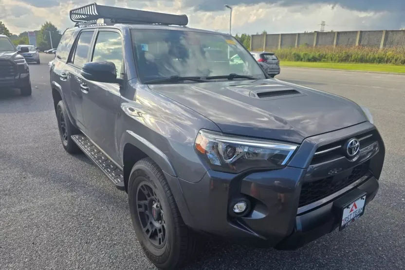 2021 Toyota 4Runner Venture Special Edition photo 1