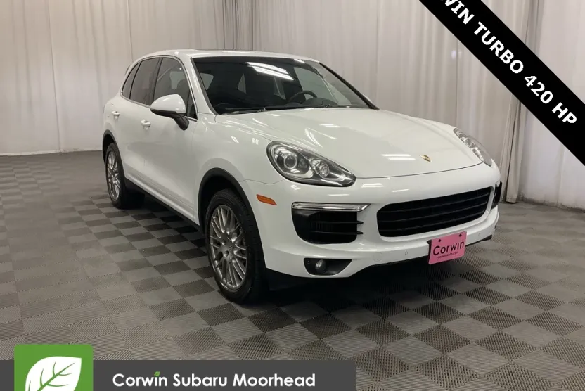2015 Porsche Cayenne S photo 1