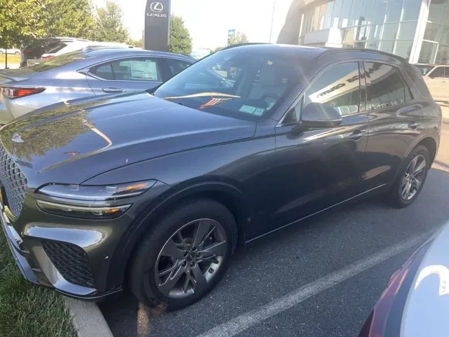 2022 Genesis GV70 3.5T Sport photo 1