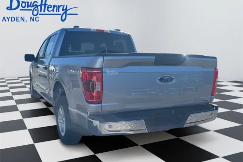 2023 Ford F-150 XLT photo 3