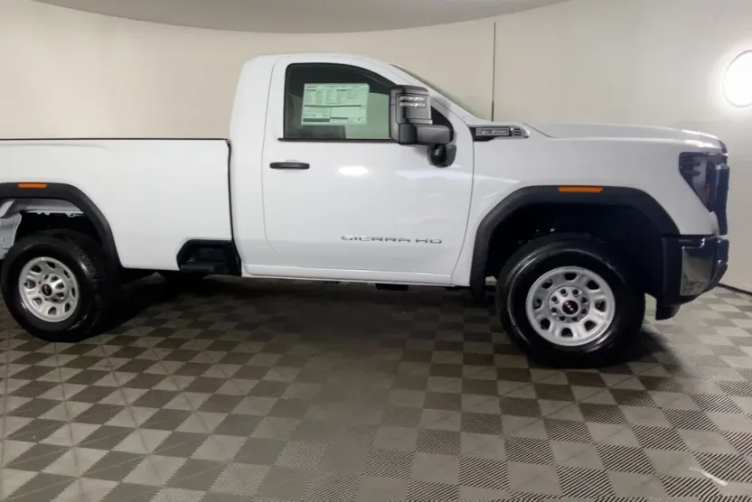 2025 Gmc Sierra 2500 Pro photo 1