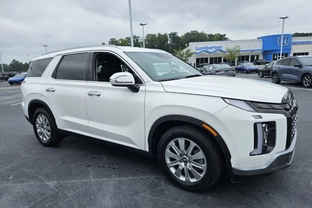 2024 Hyundai Palisade SEL photo 1