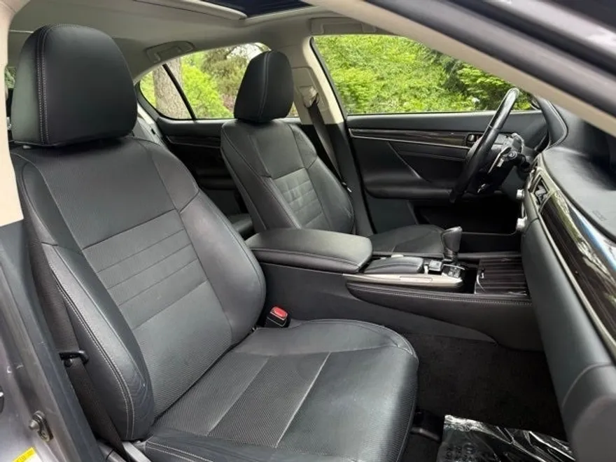 2016 Lexus GS 450h photo 11