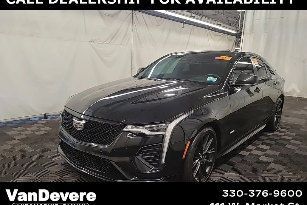 2023 Cadillac CT4 photo 1