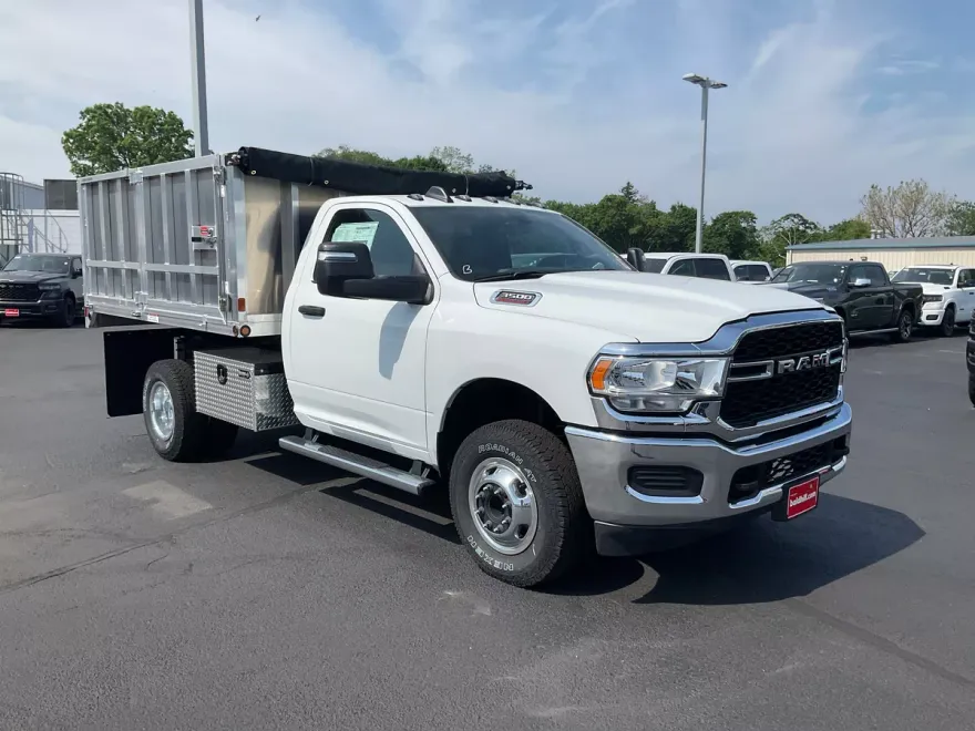 2024 Ram 3500 Tradesman photo 1