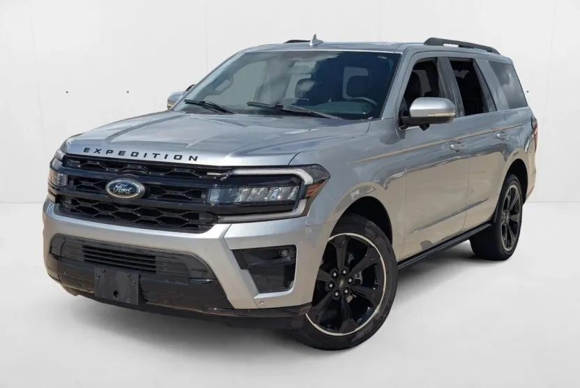 2023 Ford Expedition Limited photo 1