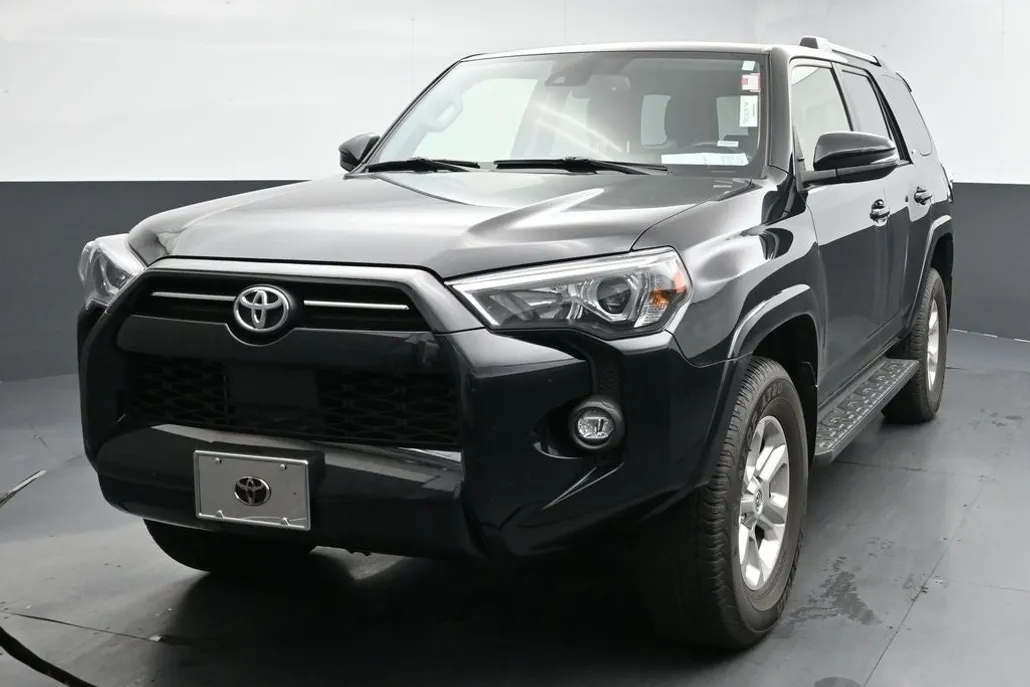 2023 Toyota 4Runner SR5 Premium 4WD photo 1