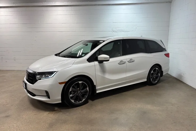 2023 Honda Odyssey Elite photo 1