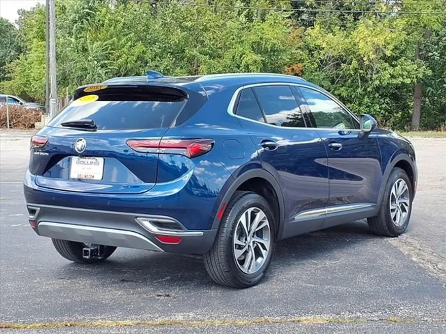 2022 Buick Envision Essence photo 1