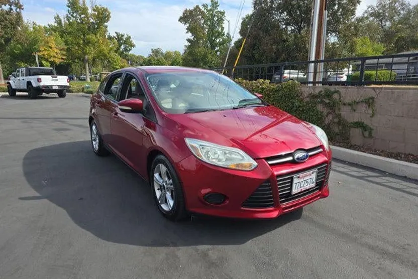 2014 Ford Focus SE photo 1