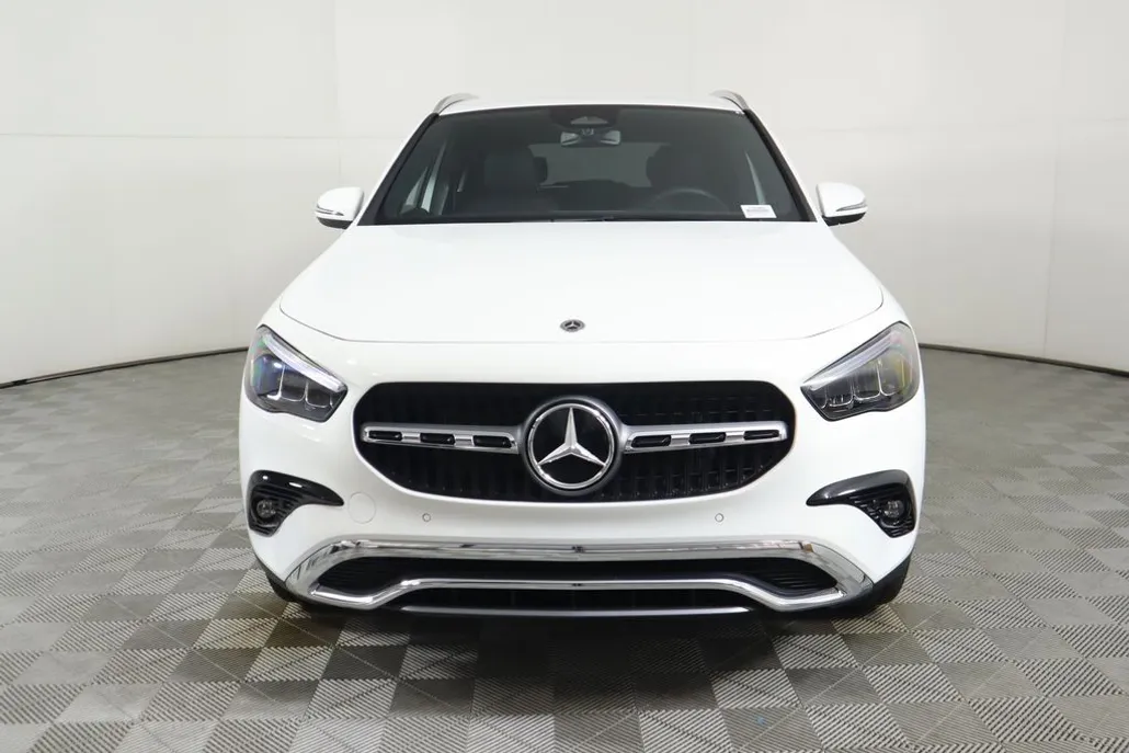2025 Mercedes Benz GLA 250 photo 1