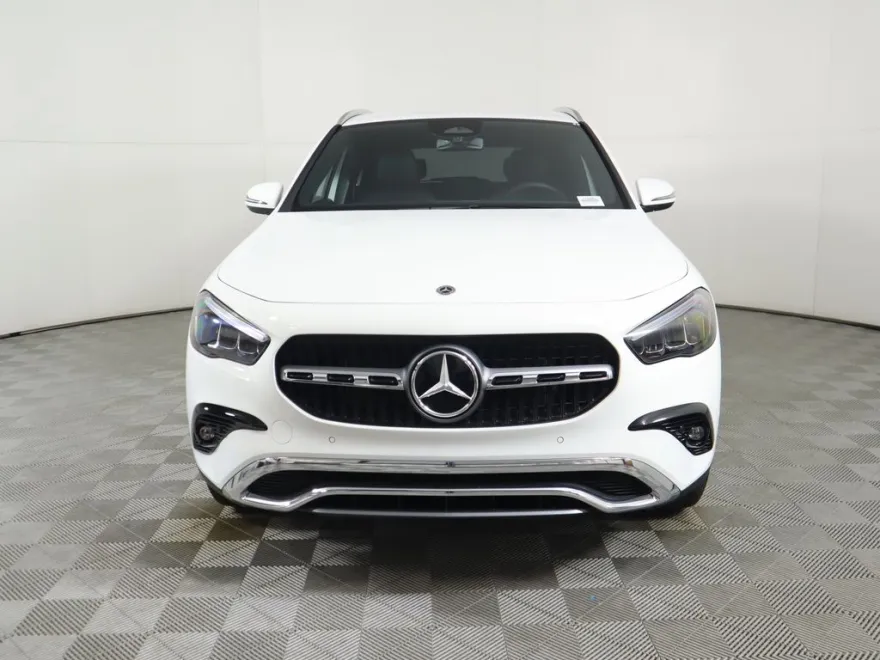 2025 Mercedes Benz GLA 250 photo 1