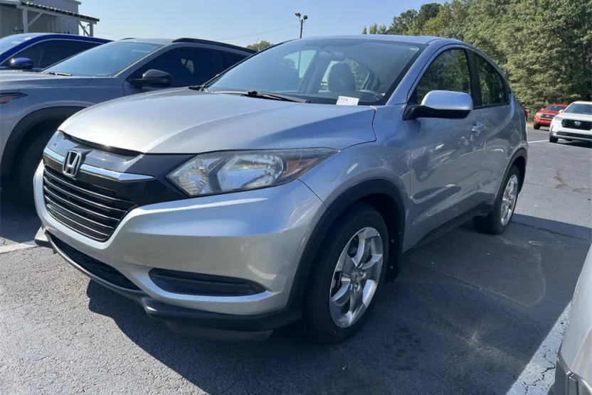 2018 Honda HR-V LX photo 1