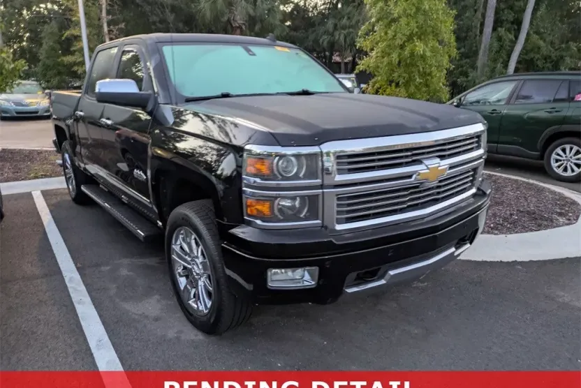 2014 Chevrolet Silverado 1500 High Country photo 1