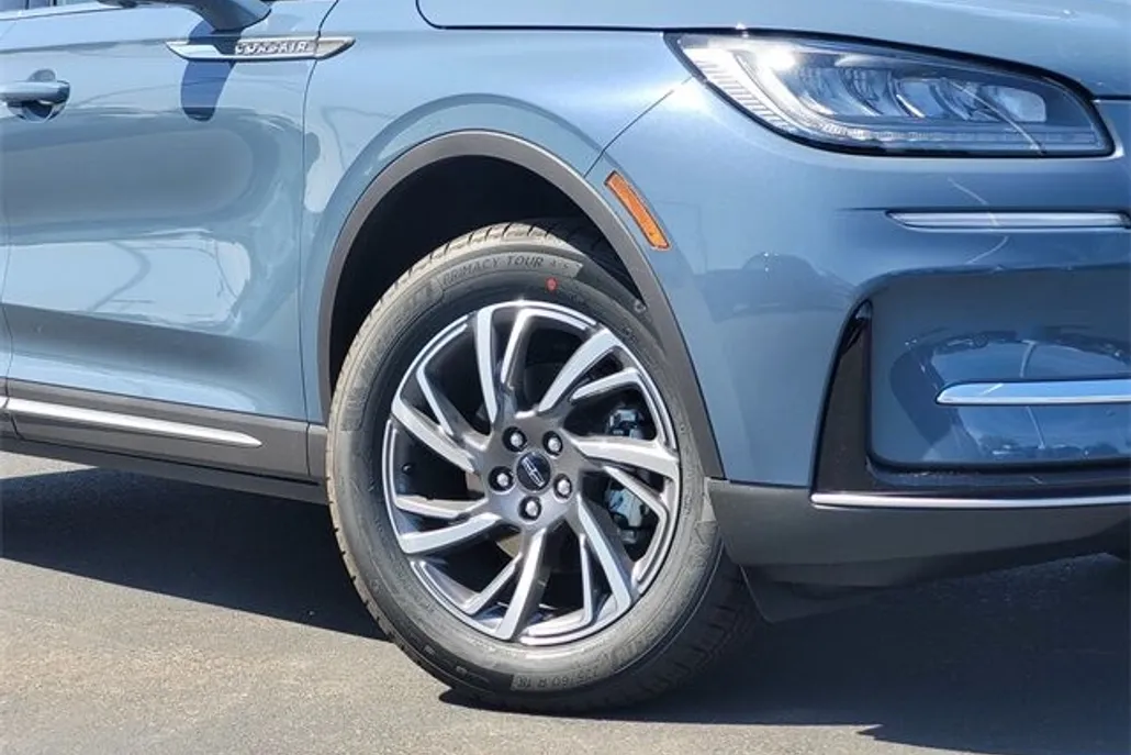 2025 Lincoln Corsair Premiere photo 1