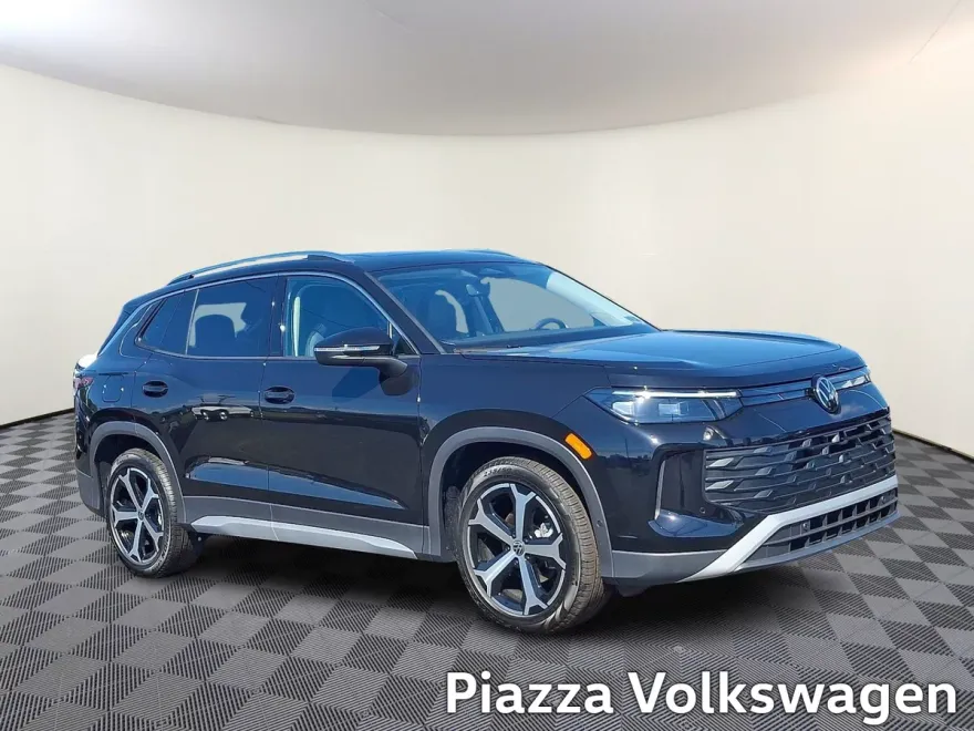 2025 Volkswagen Tiguan SE photo 1