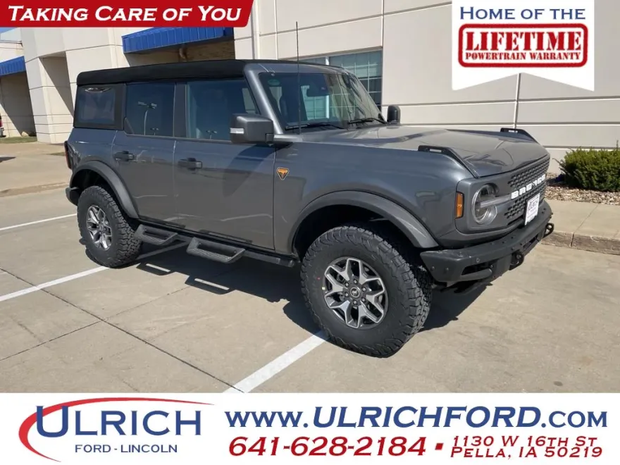2024 Ford Bronco Badlands photo 1