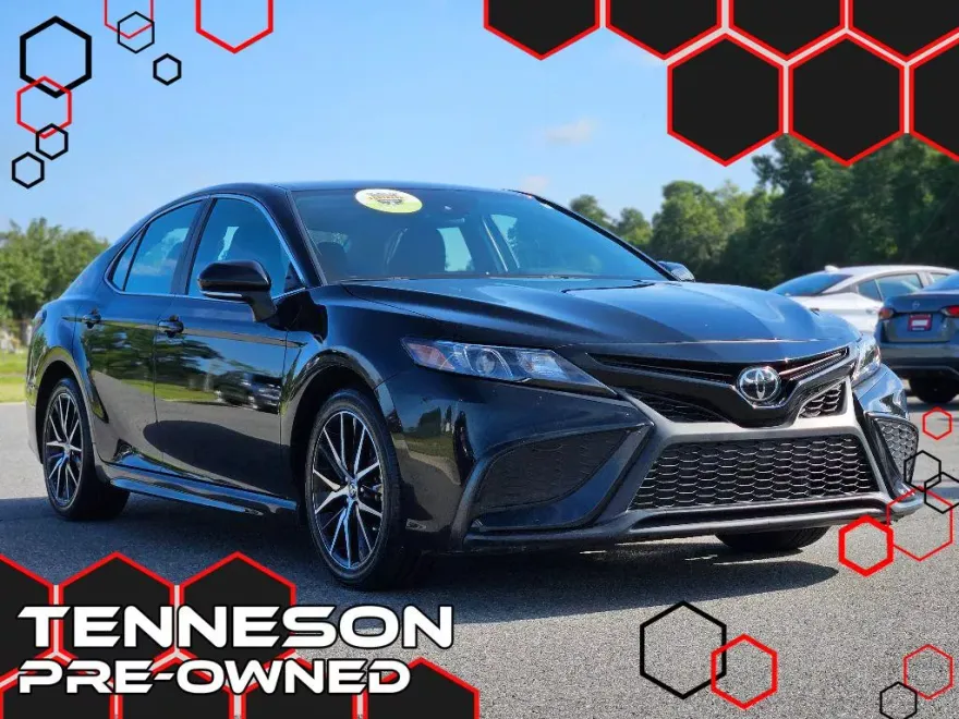 2024 Toyota Camry SE photo 1
