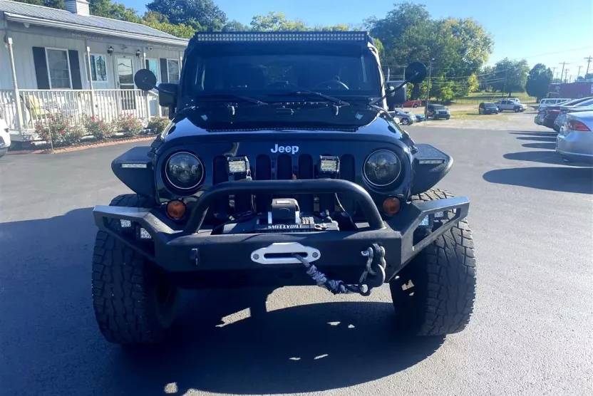 2011 Jeep Wrangler X photo 1