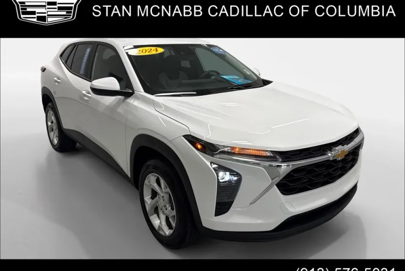 2024 Chevrolet Trax LS photo 1