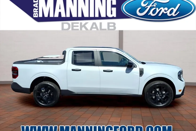 2025 Ford Maverick XLT photo 1