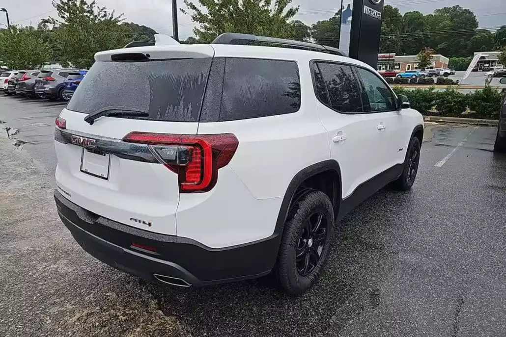 2023 Gmc Acadia AT4 photo 1