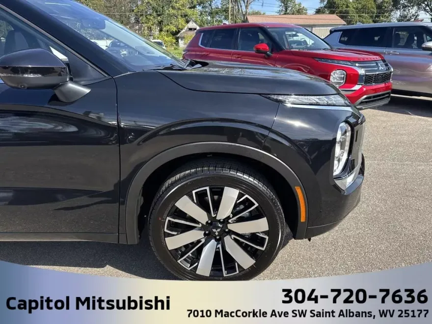 2025 Mitsubishi Outlander SEL GT photo 1