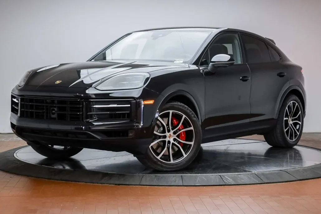 2025 Porsche Cayenne S Coupe photo 1