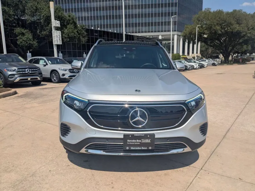 2022 Mercedes Benz EQB 350 4MATIC photo 1