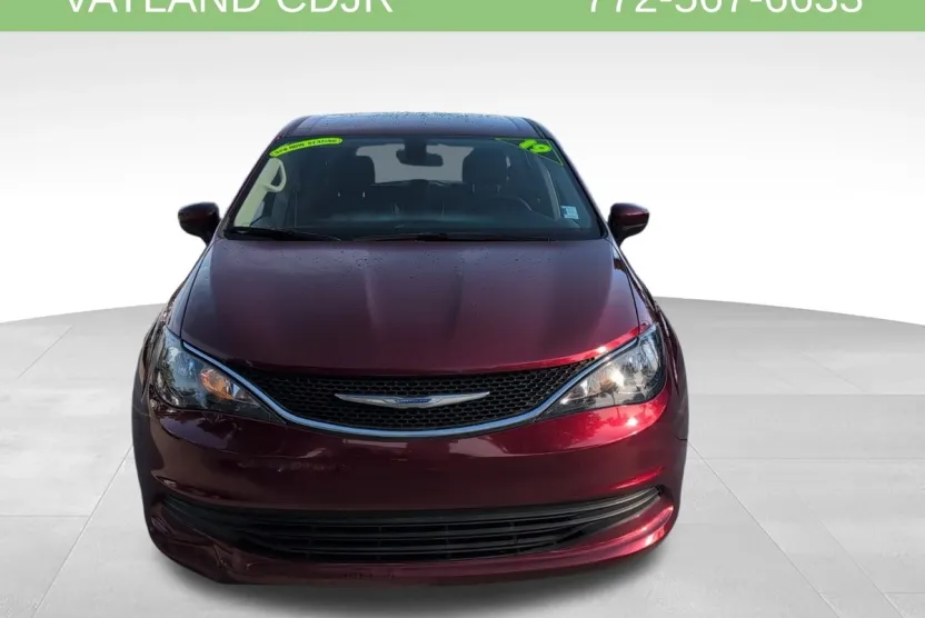 2019 Chrysler Pacifica LX photo 1