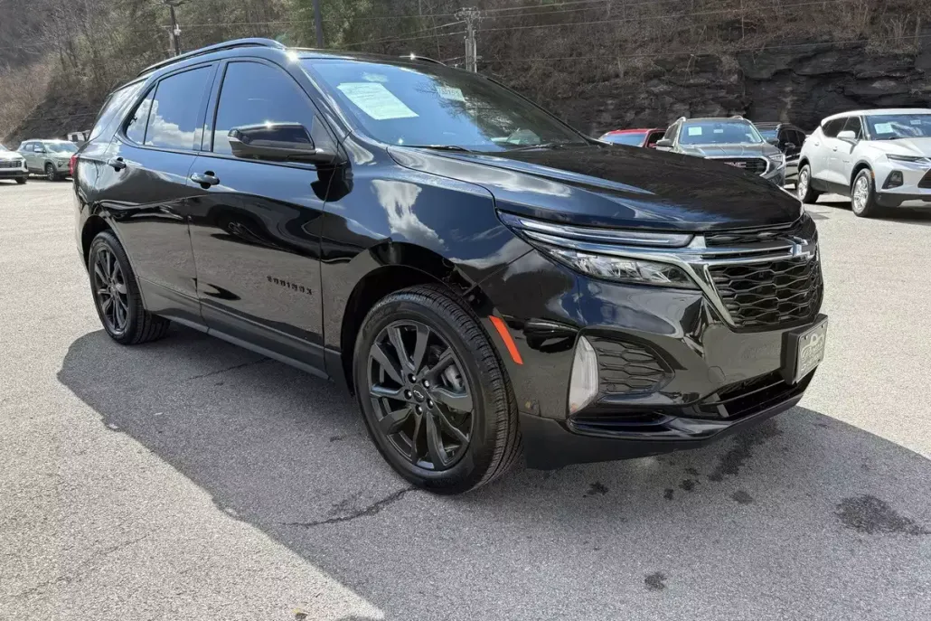 2022 Chevrolet Equinox RS photo 1