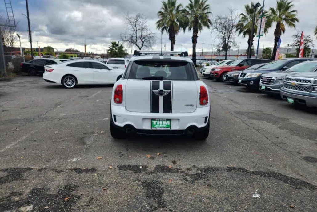 2012 Mini Countryman S ALL4 photo 1