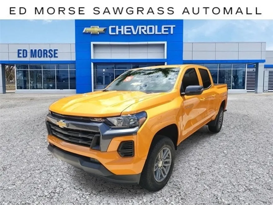 2025 Chevrolet Colorado Work Truck LT photo 1