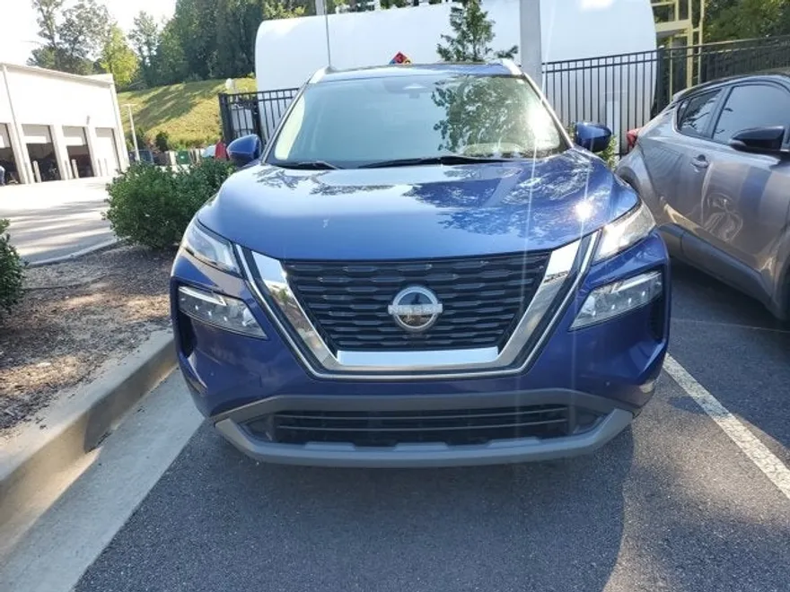 2023 Nissan Rogue SV photo 1