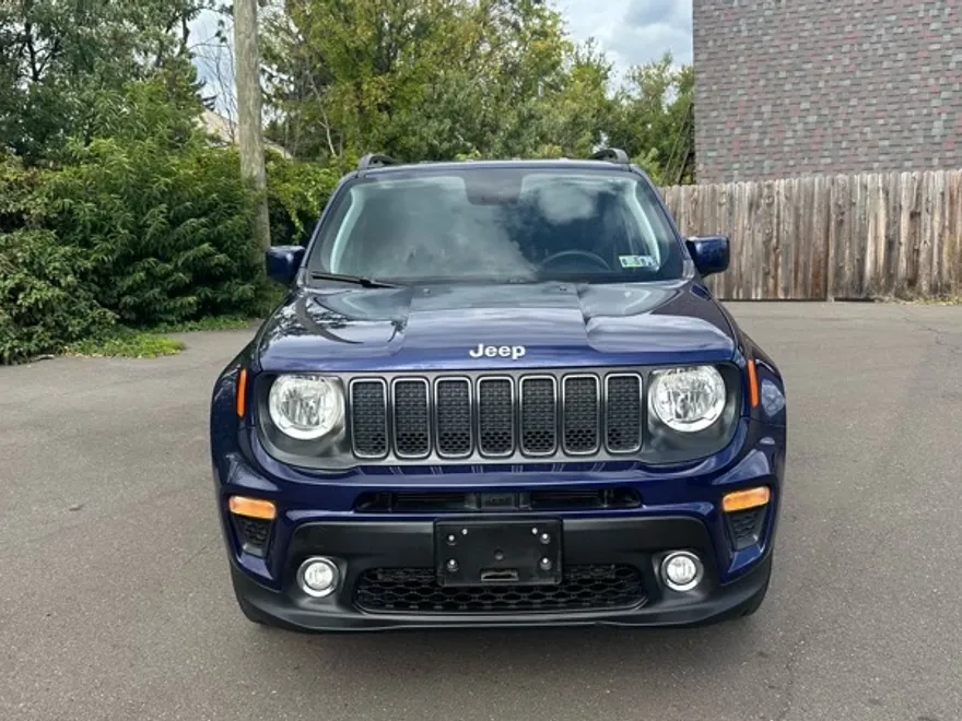 2019 Jeep Renegade Latitude photo 1